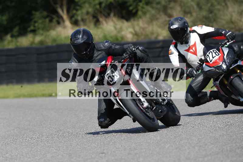 /44 09.08.2025 Plüss Moto Sport ADR/Einsteiger/54